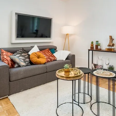 Apartment Eg Rechts Große 3-zimmer Nähe Salzburg
